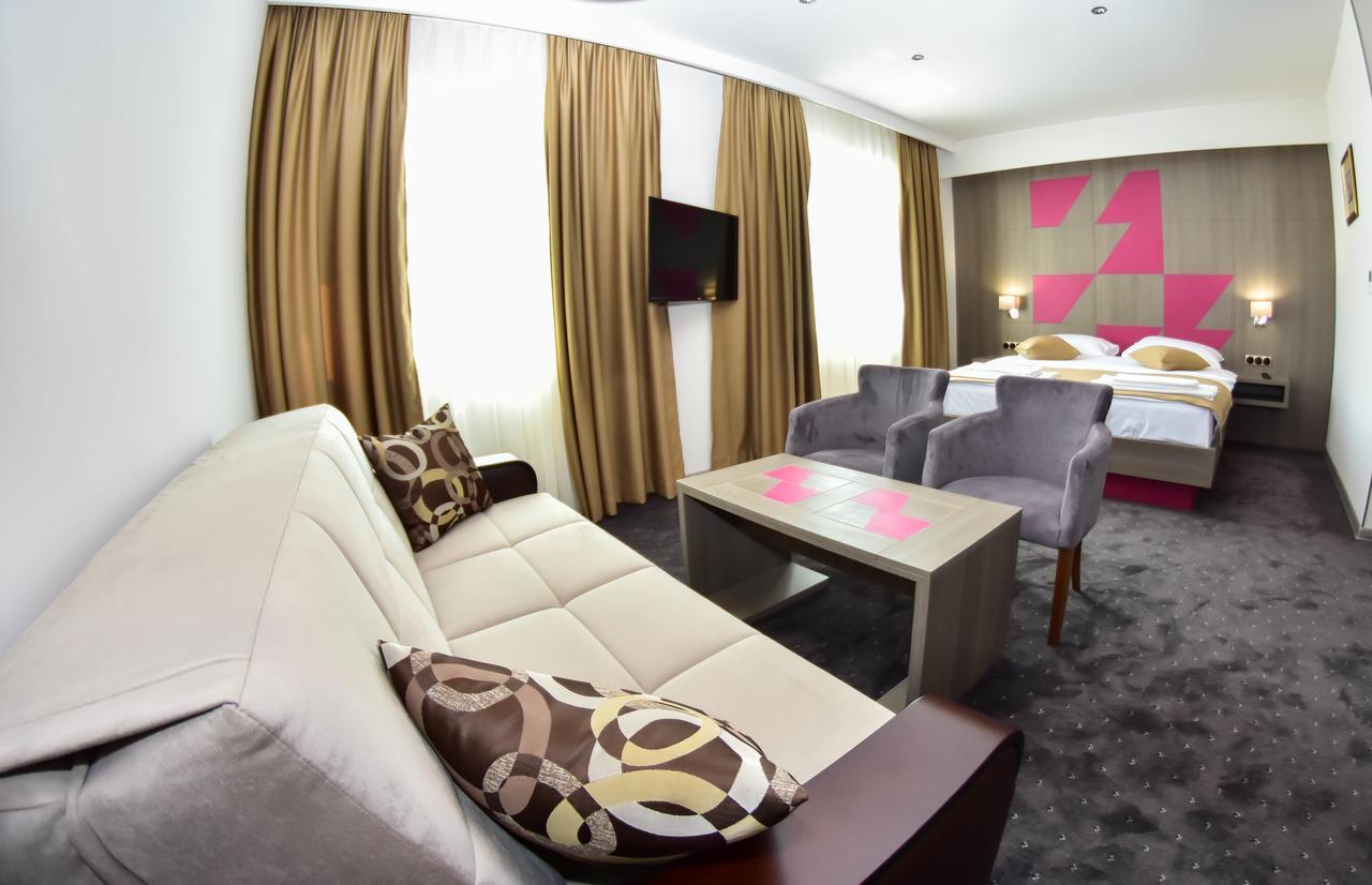 Hotel Kljuc Eksteriør bilde